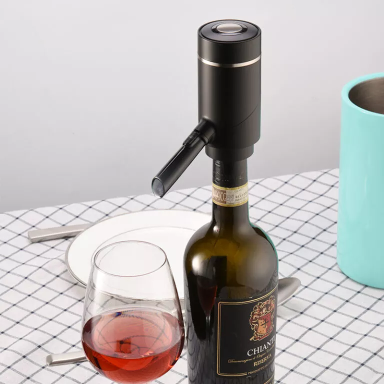 Electric wine dispenser