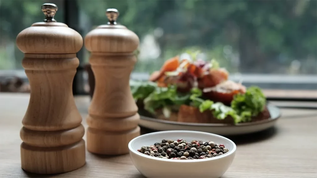 Pepper grinder